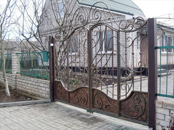 Ворота та хвіртки — коваль Дмитро Ворчаков, Миколаїв